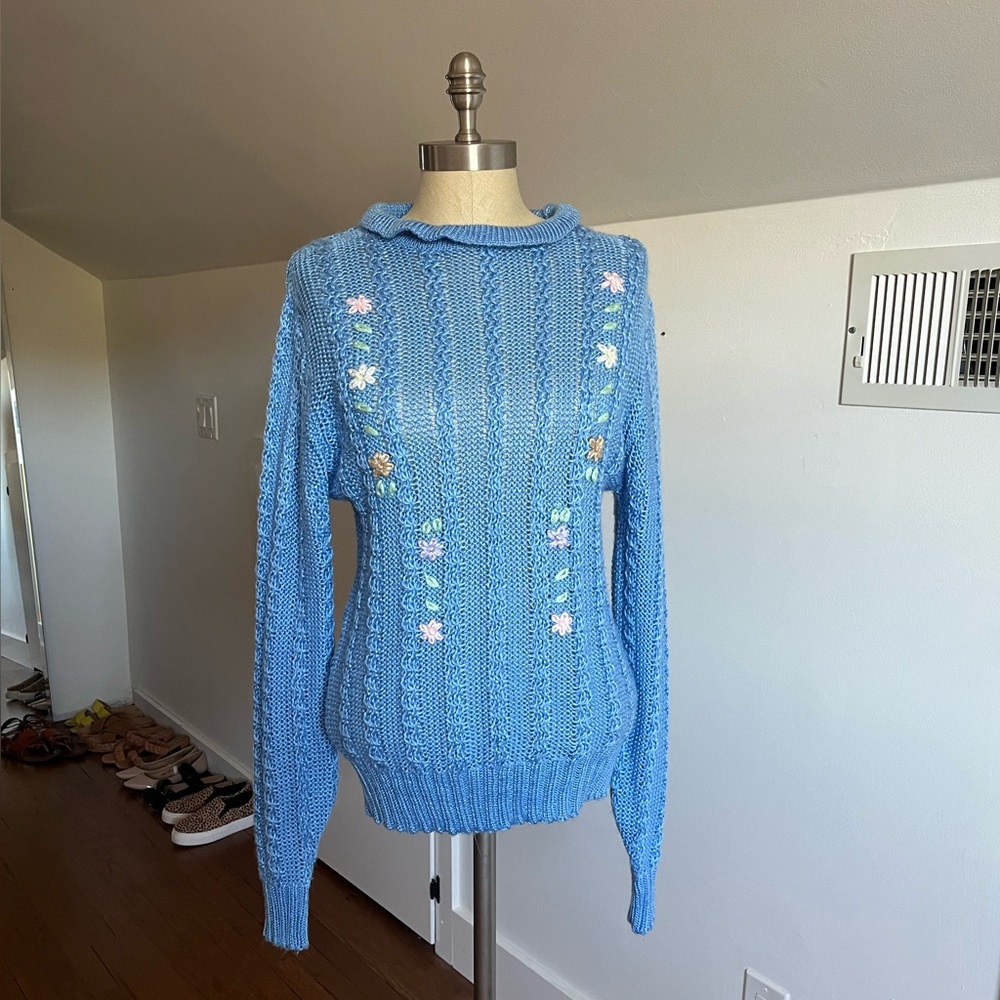 Vintage Baby Blue Knit Sweater with Floral Embroidery